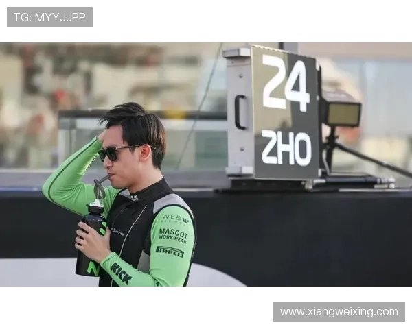 [赛车]周冠宇官宣加盟法拉利 成为2025赛季官方储备车手.